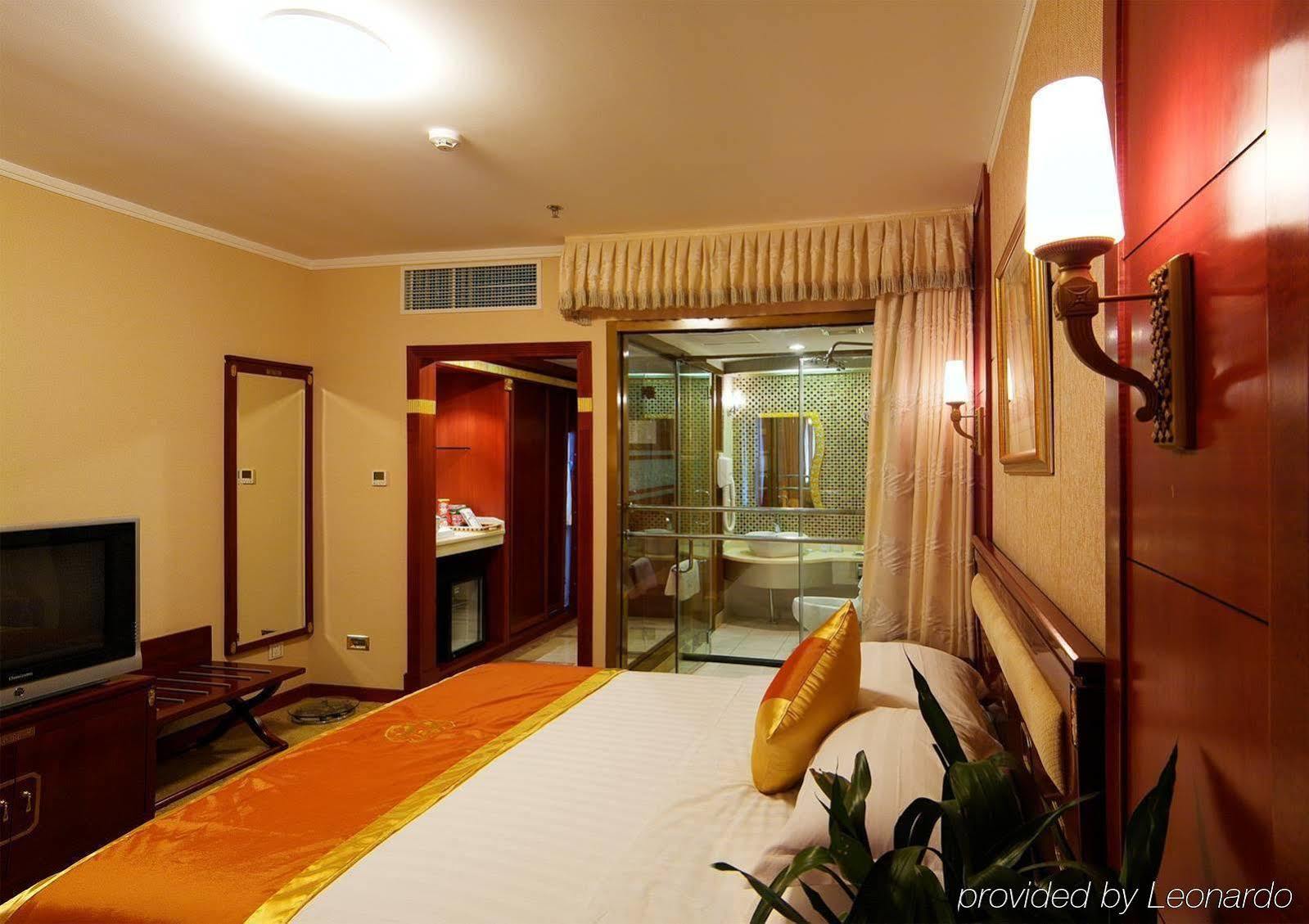 Beijing Dragon Spring Hotel Room photo