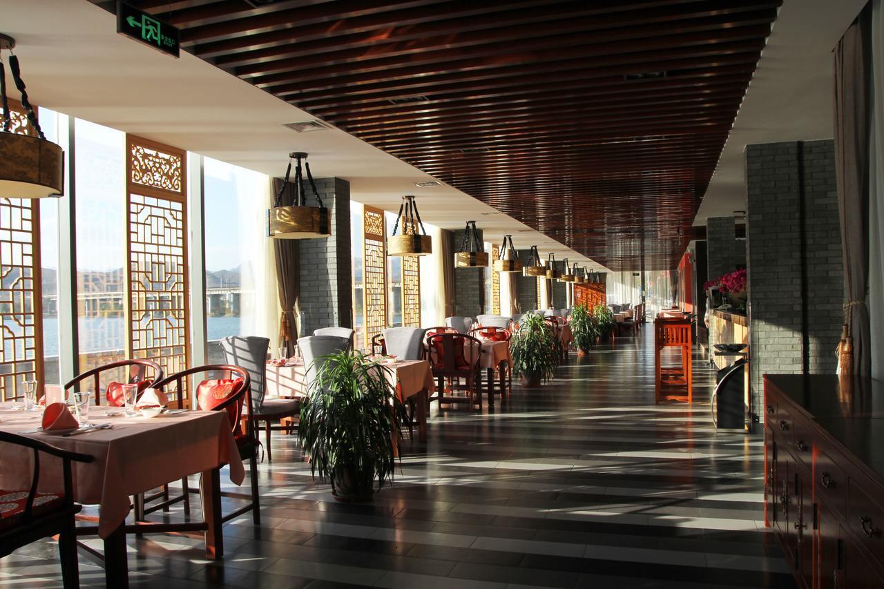 Beijing Dragon Spring Hotel Exterior photo