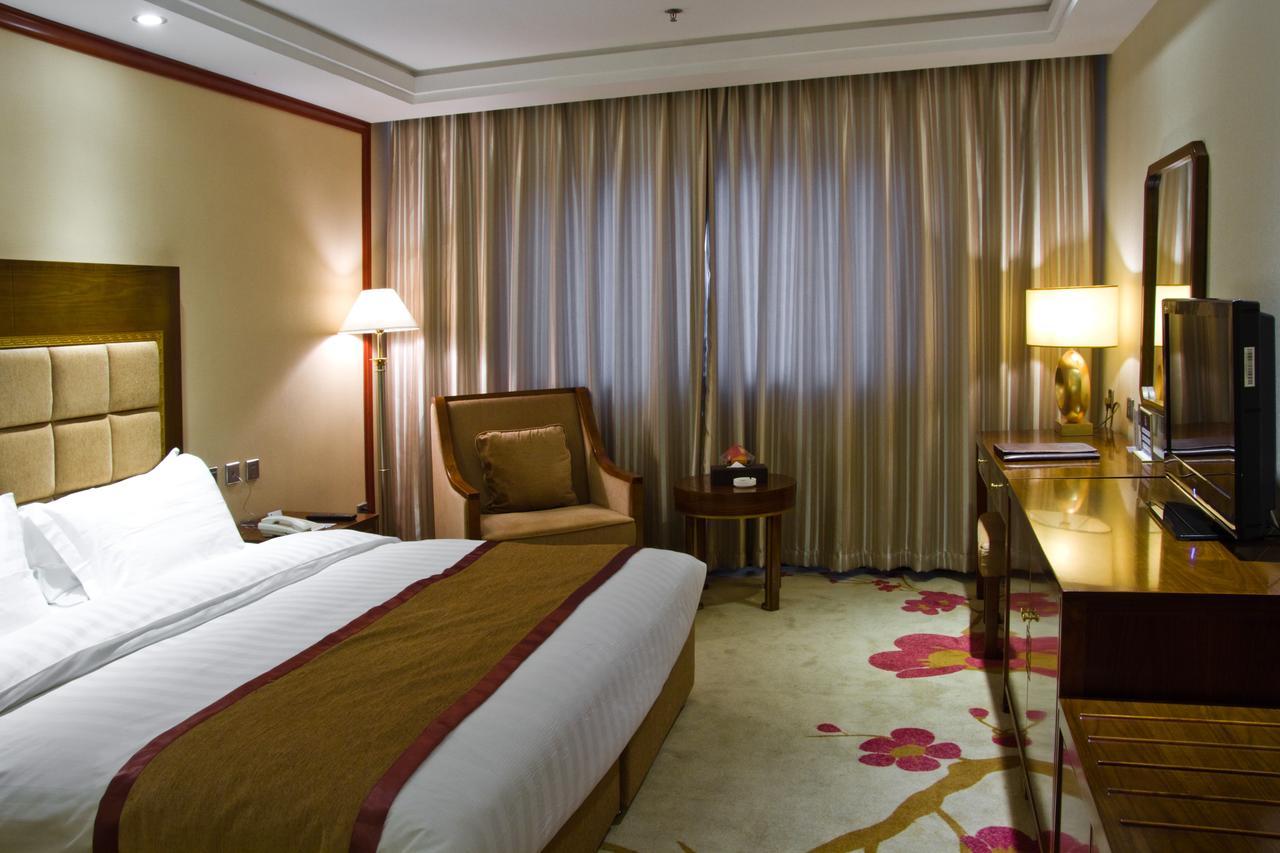 Beijing Dragon Spring Hotel Exterior photo